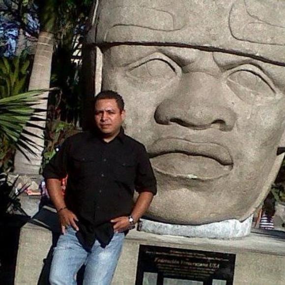 Meet your Posher, Guillermo - Picture 1 of 1